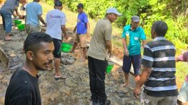 Perbaikan jalan rusak di Wae Impor, Ranggu(ist)