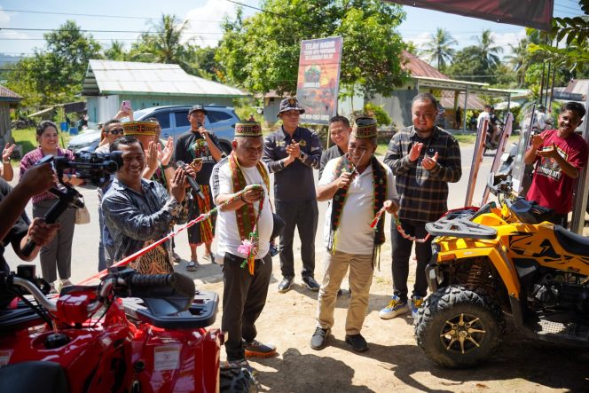 
					Edistasius Endi resmikan Komodo ATV.(ist)