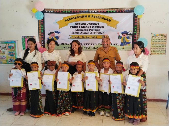 
					Upacara pelepasan siswa/i Paud Langke Orong, Senin(30/06/2025)