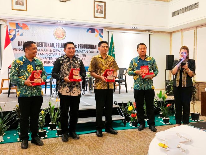 
					Dian Ali, Ketua IPPAT Manggarai Barat 2025/2029.(Acik)