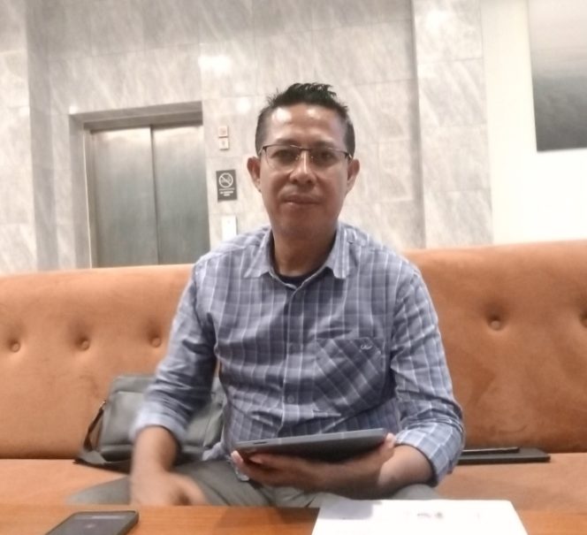 
					Kuasa Hukum Suhardi, Yance Thobias Messakh, SH.(Acik)